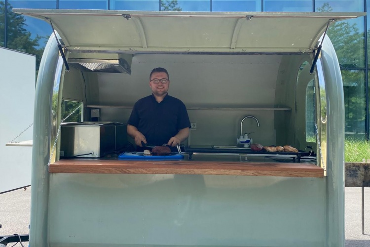 joran-foodtruck.jpg